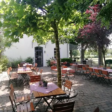 Xtra Gleis ホテル